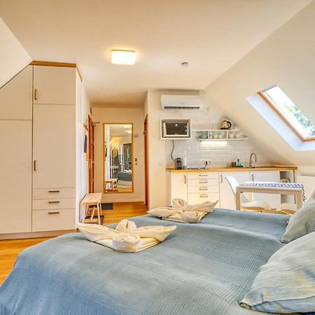 Barka Apartman Eger Luaran gambar