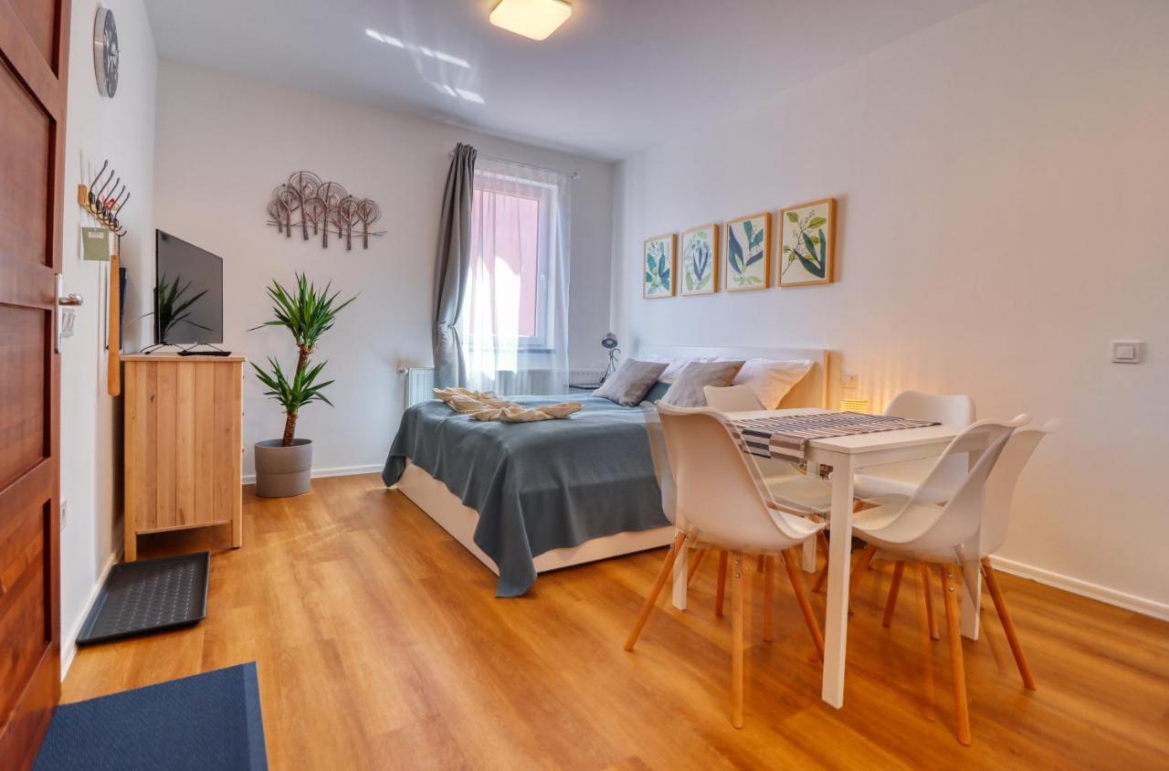 Barka Apartman Eger Luaran gambar